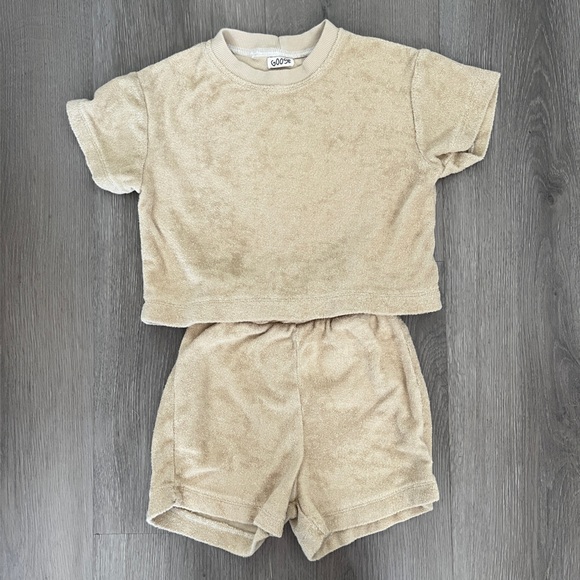 Goose | 2-piece French Terrycloth Set, shirt and shorts | Beige | Size 2T-3T - Picture 4 of 7